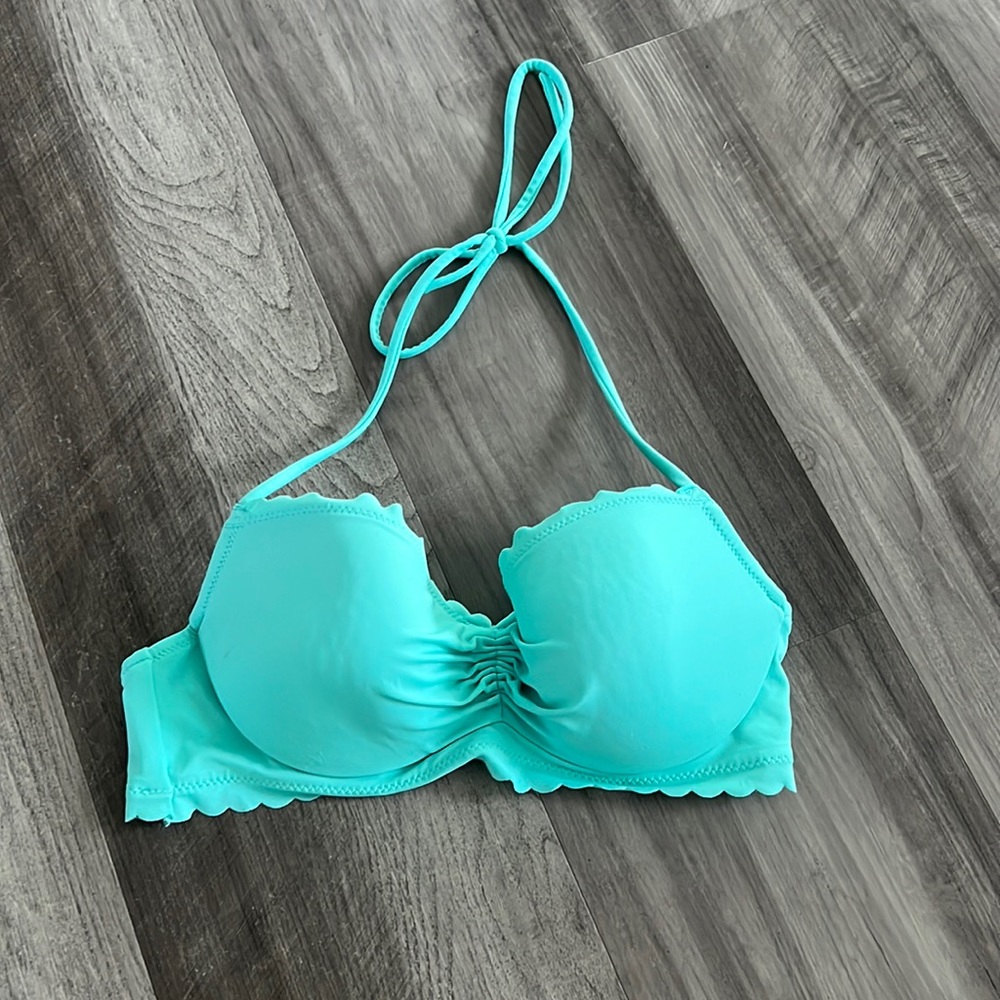 Women Scalloped Bikini Top Victoria’s Secret Teal Blue 32C Halter Swimwear